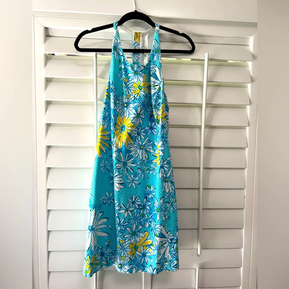 Lily Pulitzer women’s dress size 12 . Fun t back lily dress EUC . - Picture 1 of 4